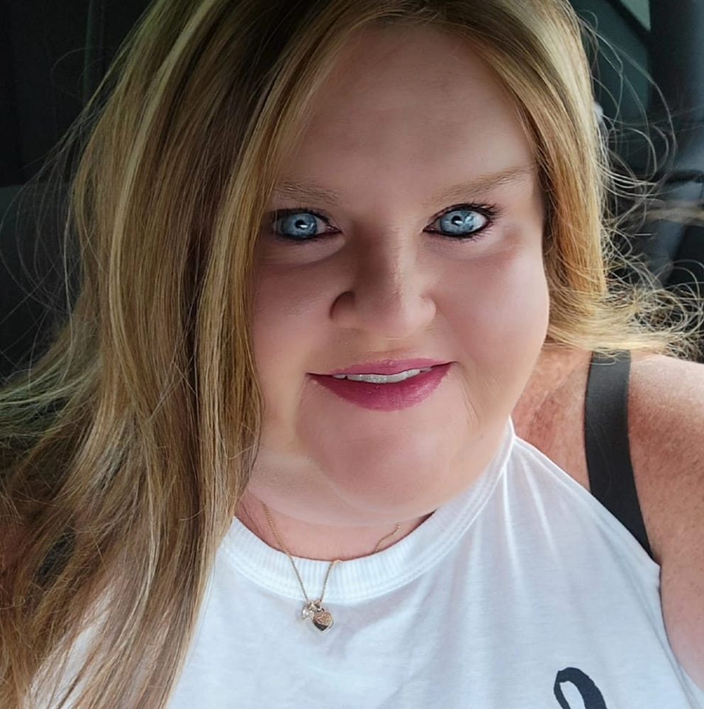 Meet your Posher, Carla